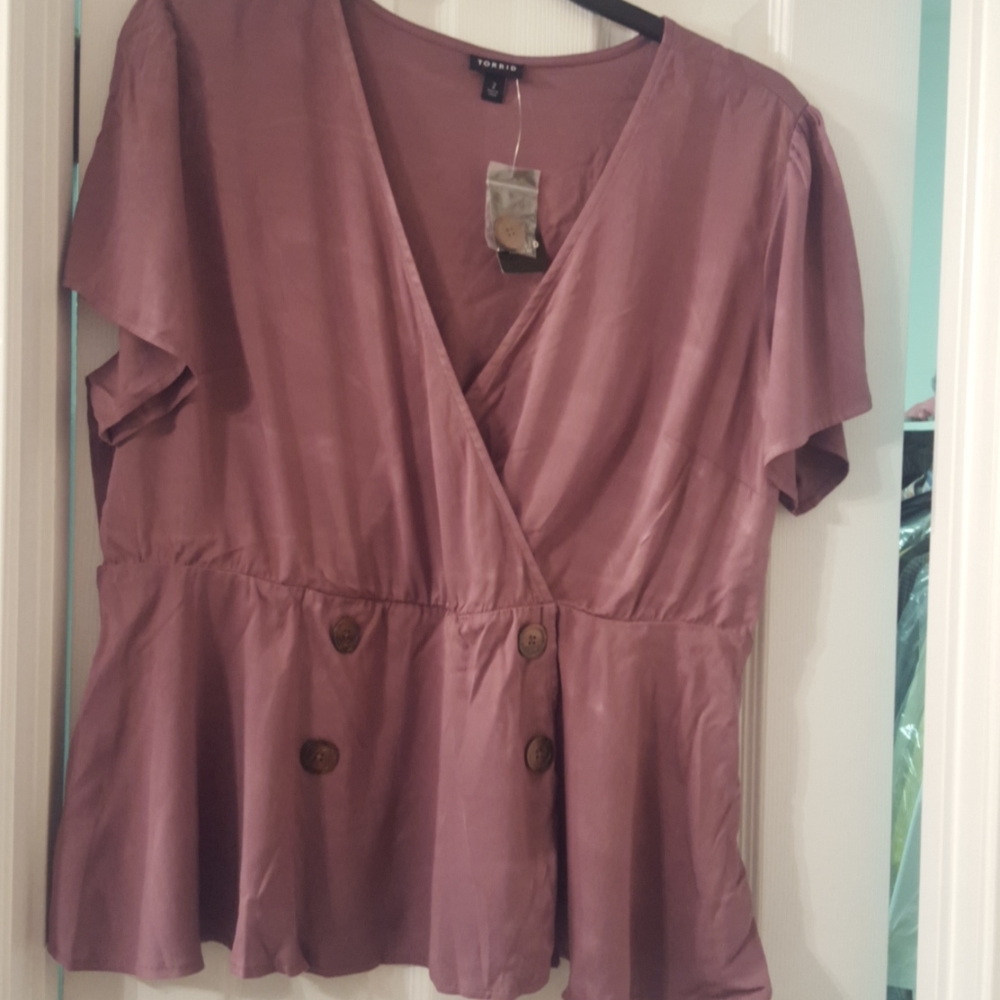 Torrid shirt